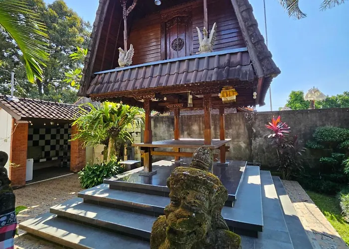 ヴィラ Nirun Garden - Balinese Traditional House In North Bali