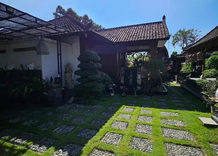 Nirun Garden - Balinese Traditional House In North Bali ヴィラ *
